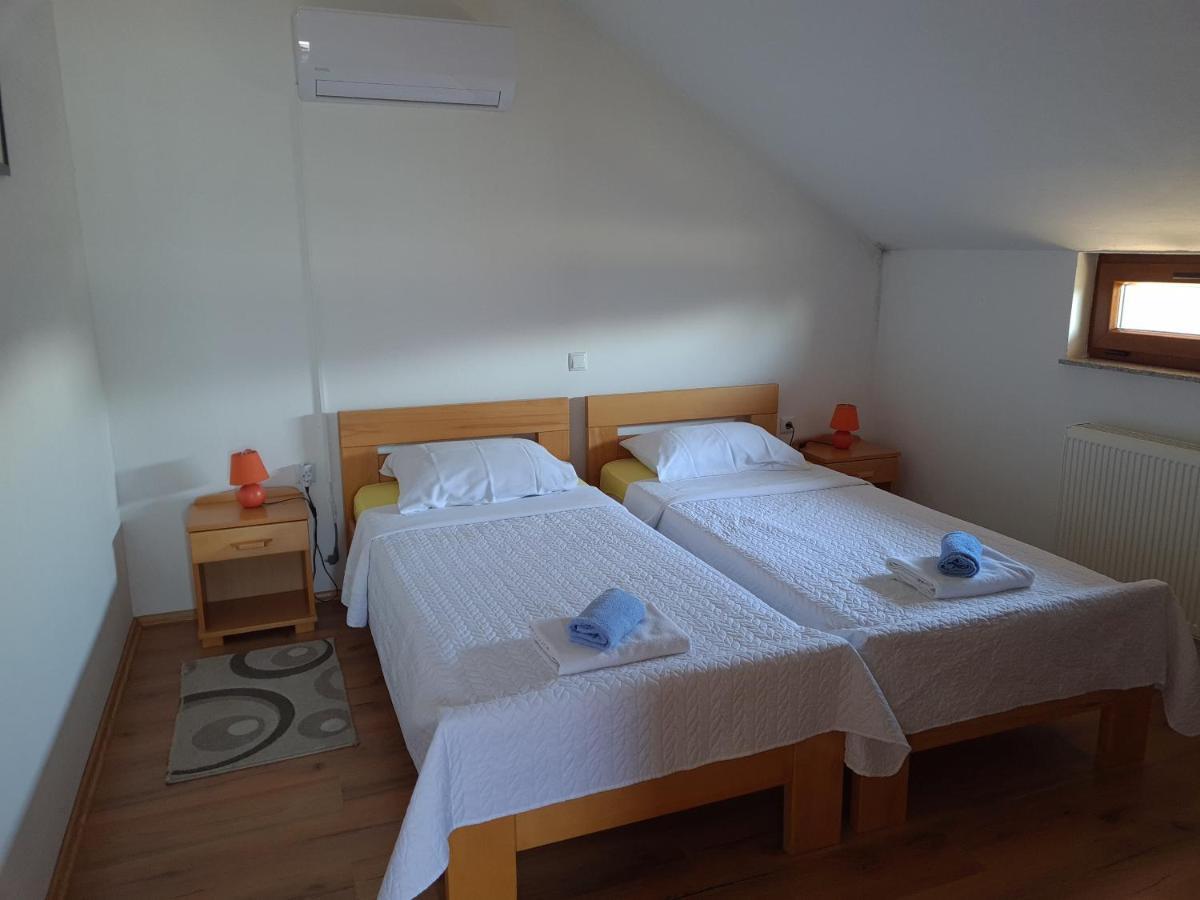 Guest House Aquarius Bosnjaci Buitenkant foto
