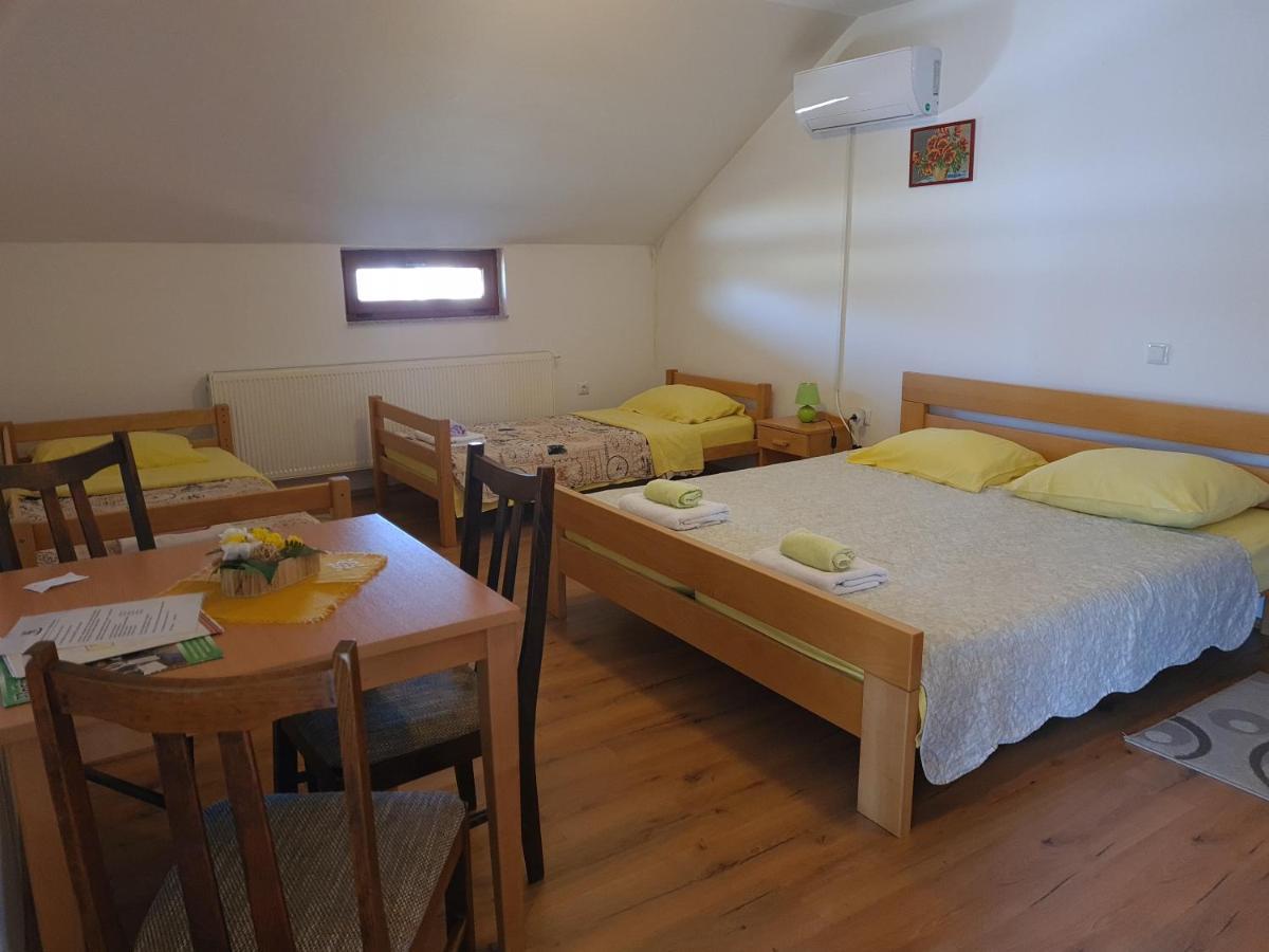 Guest House Aquarius Bosnjaci Buitenkant foto